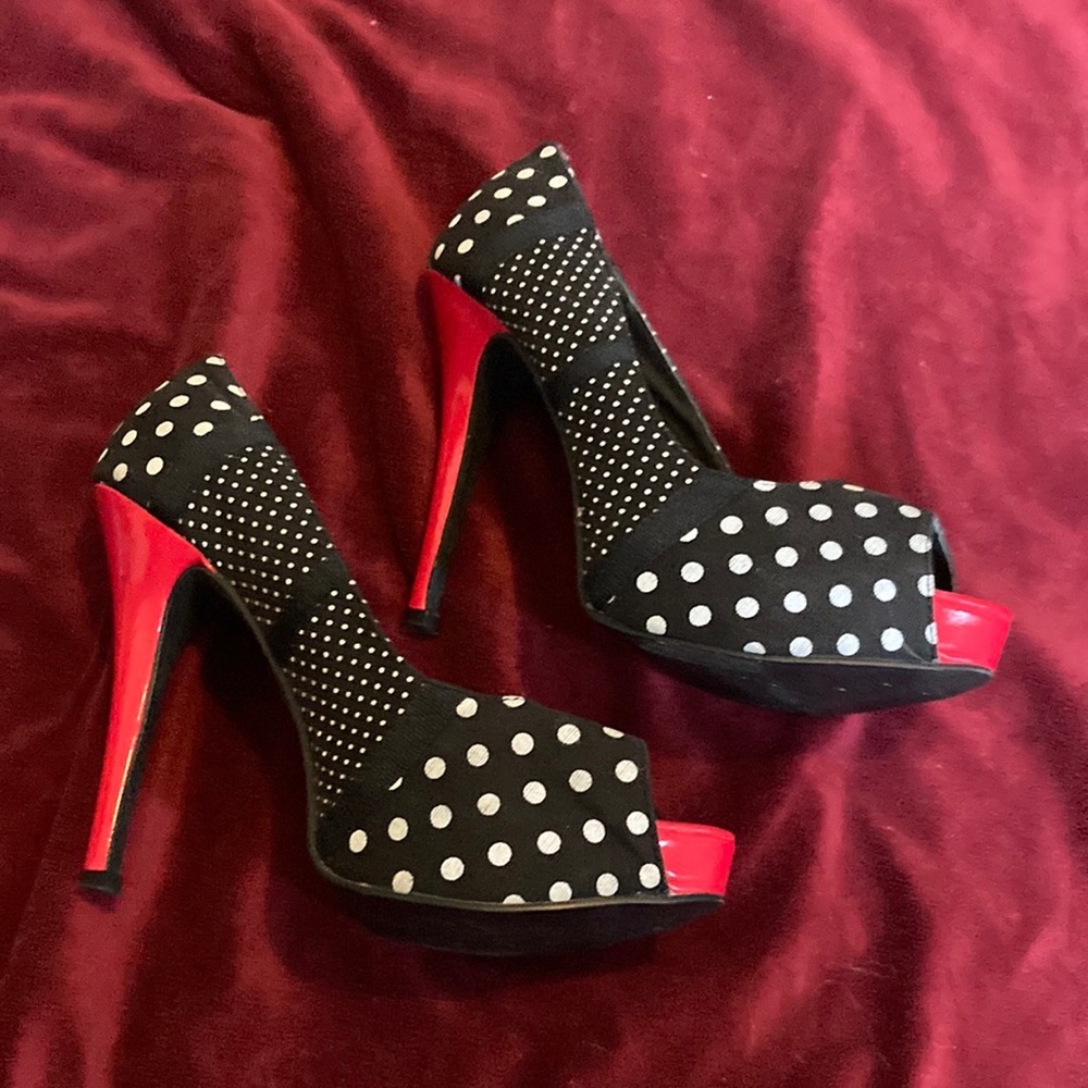 Size 6 Womens